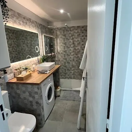 Studio Cosy Avec Terrasse Sur La Plage La Seyne-sur-Mer Exterior foto